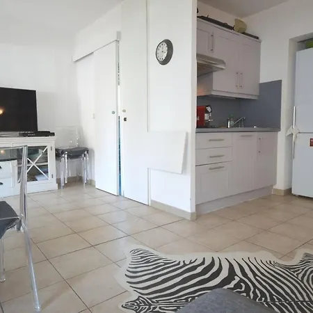 Apartment Agreable 23 Pieces Centre Cannes