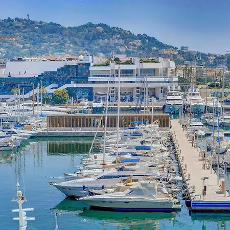 Agreable 23 Pieces Centre Cannes