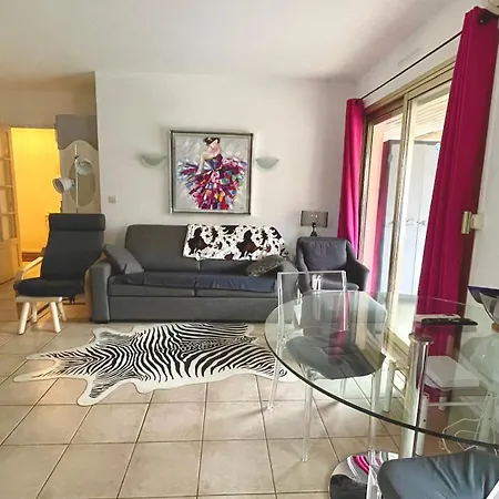 Agreable 23 Pieces Centre * Cannes